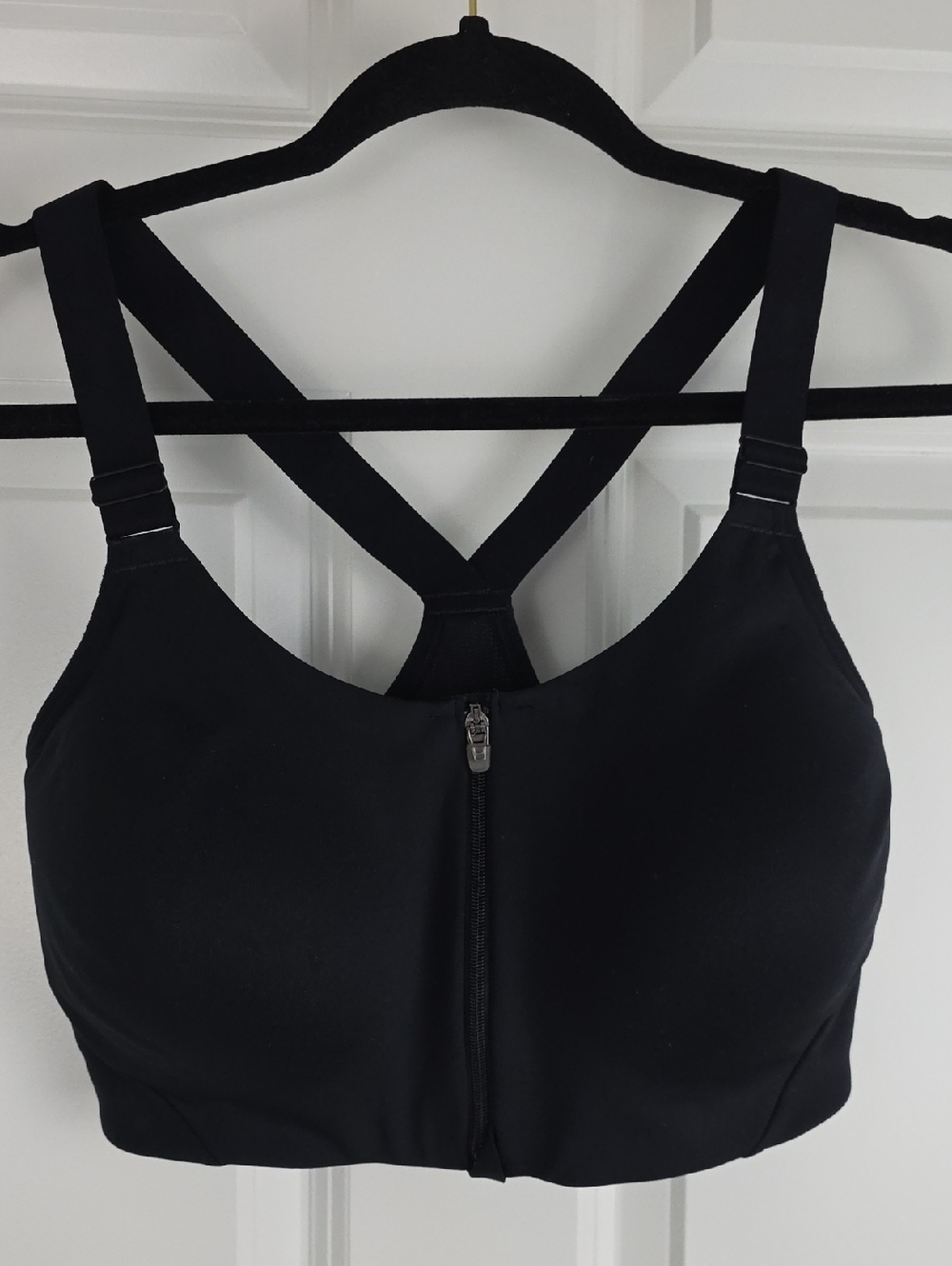 All In Motion Black Front-Zip Cross-Back Sports Bra Size 38D